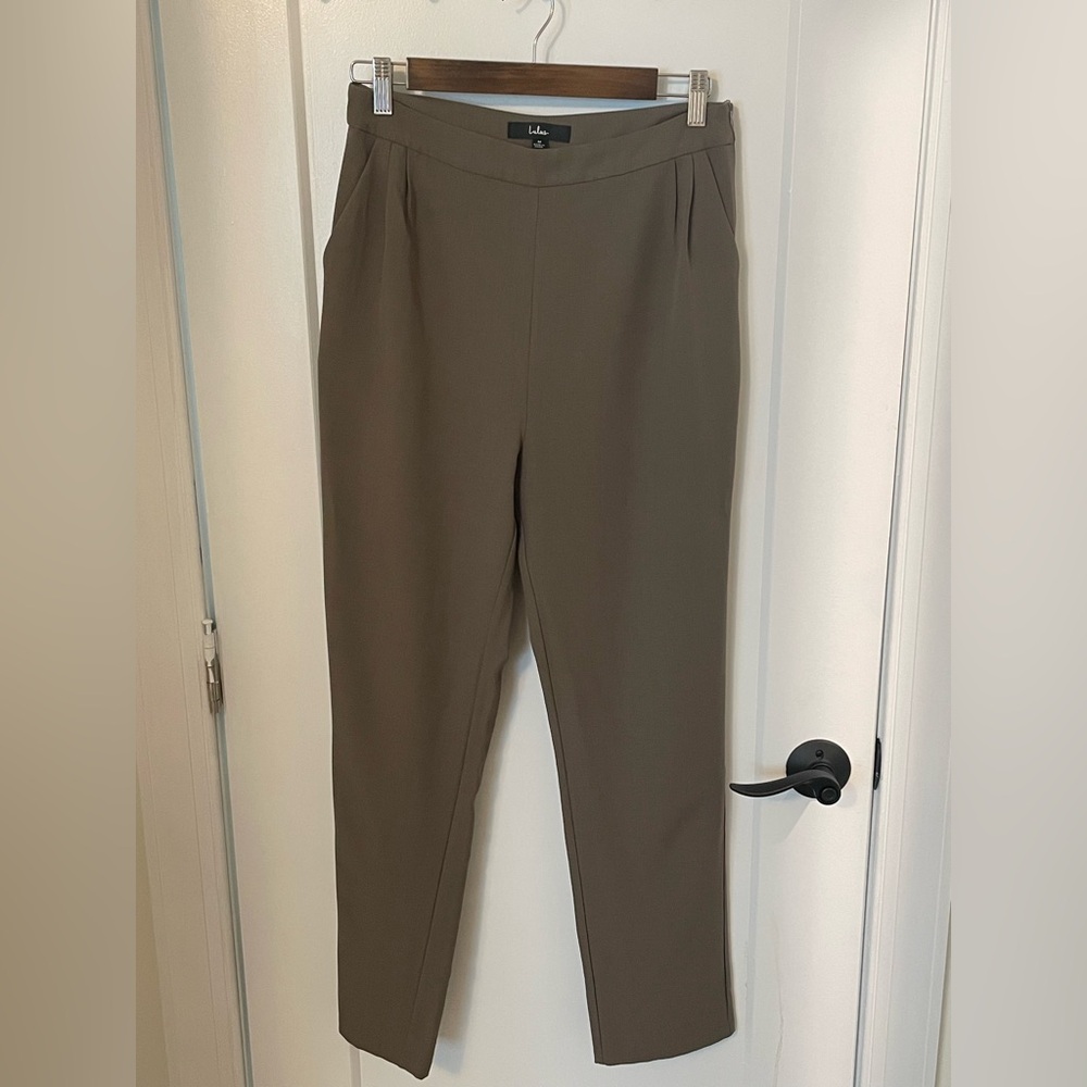 Lulu's Kick It Brown High Waisted Pants - size Medium